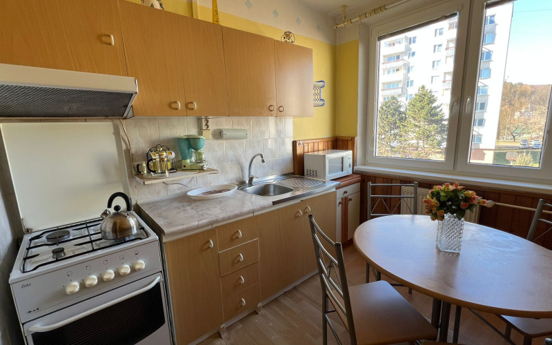 NA PREDAJ - 3 izbový byt s balkónom - Sídlisko II - Snina
