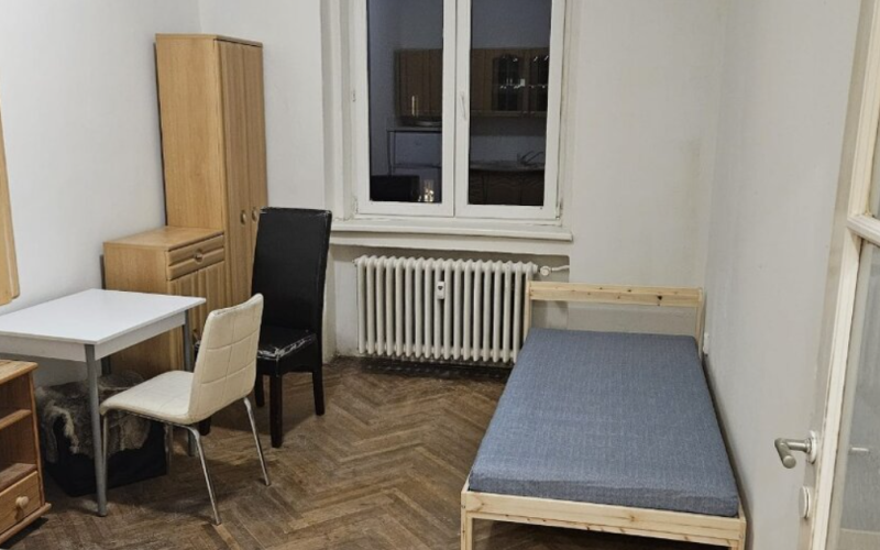 NA PRENÁJOM - Garsonka v centre mesta.