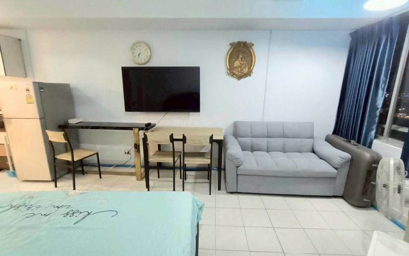 Thajsko-Pattaya-Jomtien-štúdio-30m2- 200metrov od pláže