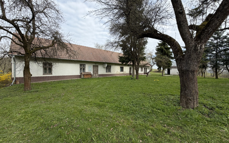 Na predaj vidiecky rodinný dom v obci Buková -Horné Kopanice