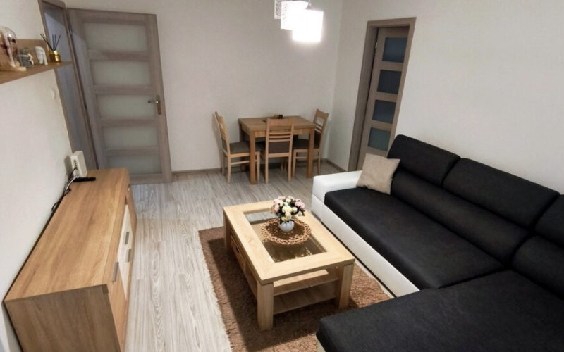 NA PRENÁJOM, 3-izb. byt s balkónom, Kežmarská