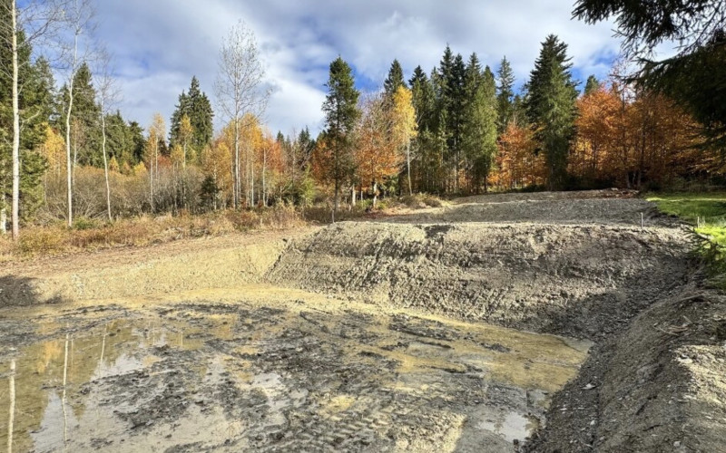 Pozemok - Pozemky Zahájnica - Nálepkovo - 2707m2