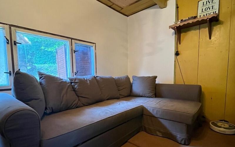 Predaj -chatka na Bukovej - pozemok 420m2 v OV cely oplotený