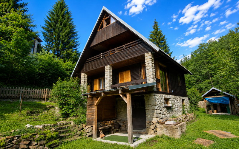 Rekreačná chata s pozemkom 669 m² – Jarabá, okres Brezno