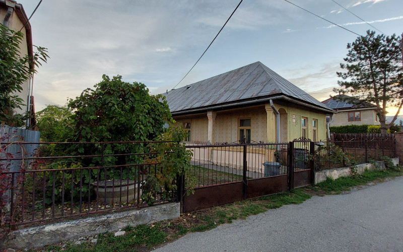 NA PREDAJ vidiecky rodinný dom v obci Čaňa
