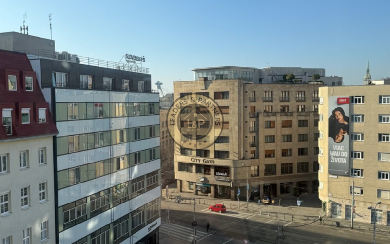 PREDAJ, 3-izb. byt s balkónom v centre | DUNAJSKÁ, BA I