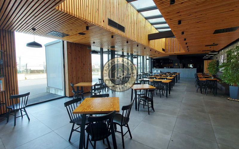 Na predaj Motorest KANADA - Hriadky.