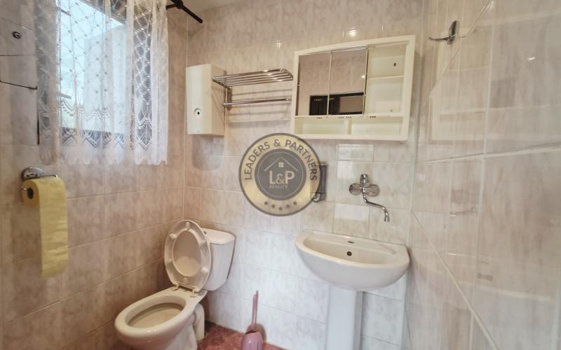 Na predaj chata na Zemplínskej Šírave, Prímestská oblasť