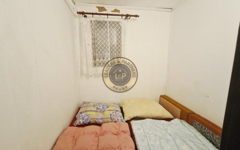 Na predaj chata na Zemplínskej Šírave, Prímestská oblasť