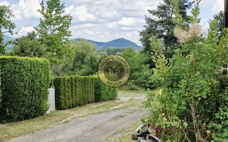 Na predaj chata na Zemplínskej Šírave, Prímestská oblasť