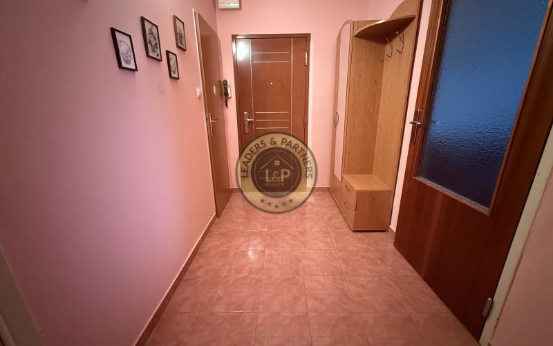 Na predaj 3iz. so zaskleným balkónom v Seredi