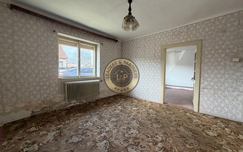 Na predaj rodinný dom v pôvodnom stave v obci Malženice