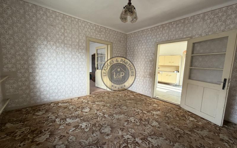 Na predaj rodinný dom v pôvodnom stave v obci Malženice