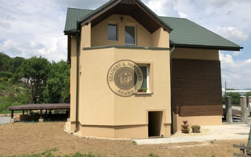 5 izbový dom, Ličartovce, kompletná rek., IS