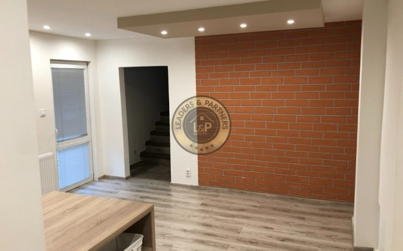 5 izbový dom, Ličartovce, kompletná rek., IS