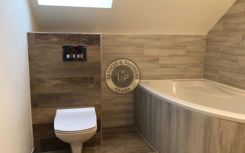 5 izbový dom, Ličartovce, kompletná rek., IS