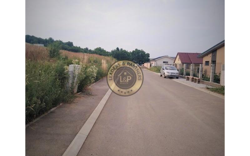 Stavebný pozemok v obci Gyňov, 862 m2