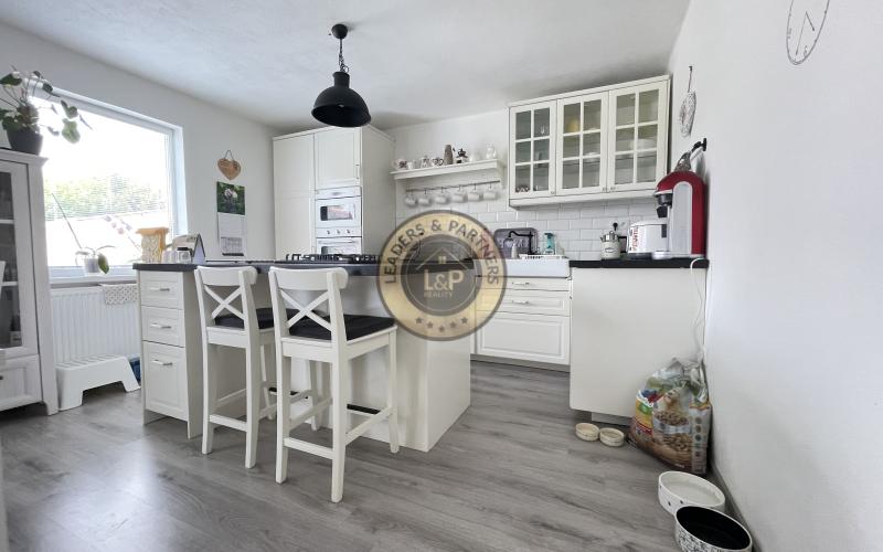 NA PREDAJ DVOJGENERAČNÝ RODINNÝ DOM DUBOVANY - PIEŠŤANY