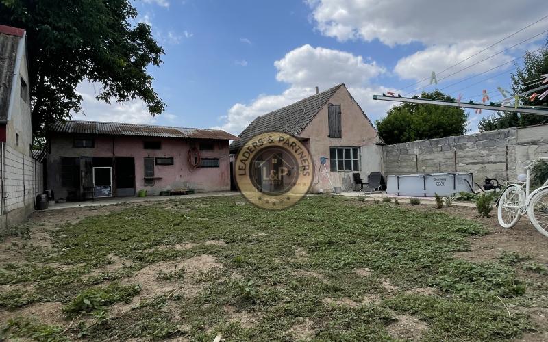 NA PREDAJ DVOJGENERAČNÝ RODINNÝ DOM DUBOVANY - PIEŠŤANY