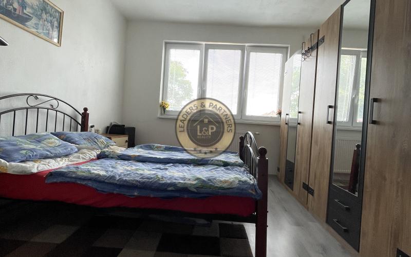 NA PREDAJ DVOJGENERAČNÝ RODINNÝ DOM DUBOVANY - PIEŠŤANY