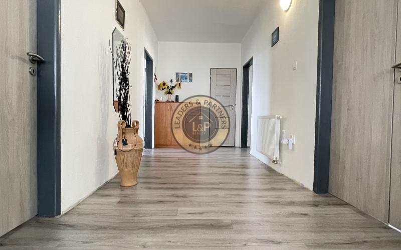 NA PREDAJ DVOJGENERAČNÝ RODINNÝ DOM DUBOVANY - PIEŠŤANY