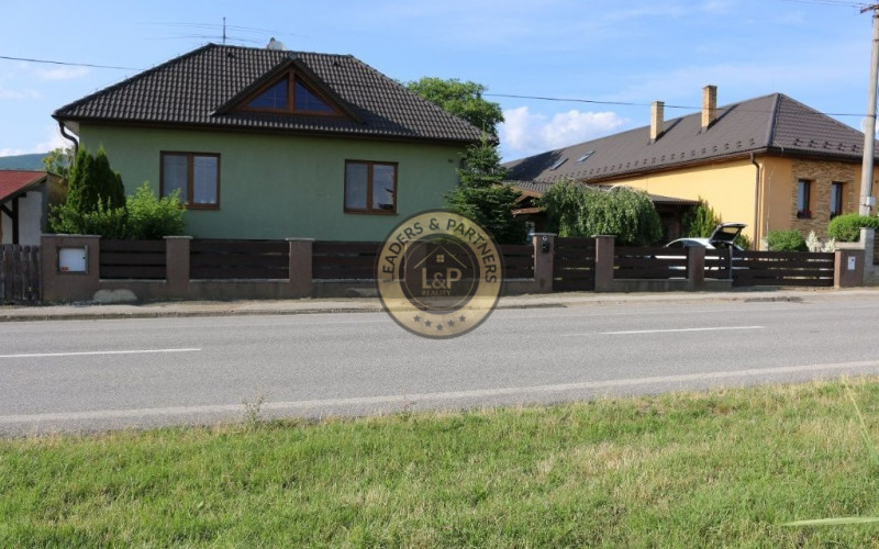 Rodinný dom Hodkovce, kompl. rek., zariadený