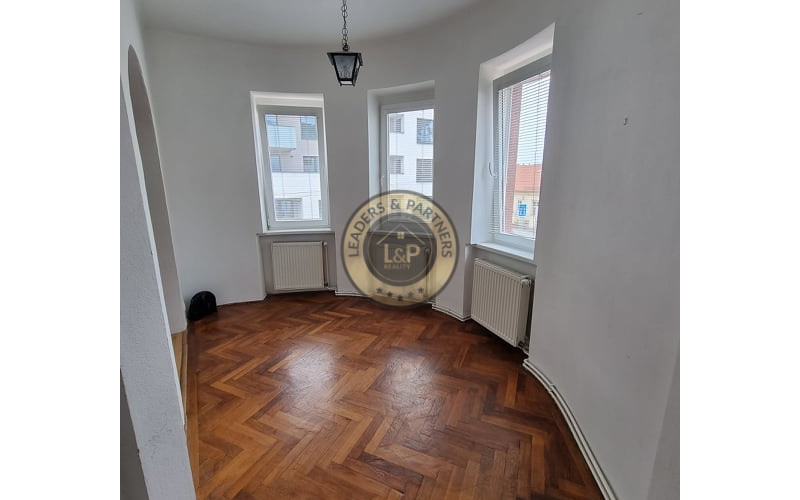 4 izbový byt Košice - Juh, Nerudova, čiast. rek., loggia, záhrada podiel