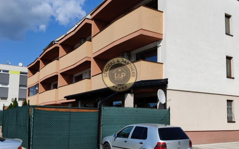 Pekný 1 izbový byt na predaj v Senci, Slávičia ul. loggia, parkovanie