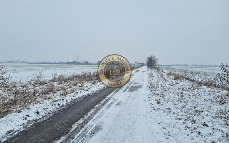 PREDAJ INVESTIČNÉHO POZEMKU ROVINKA--- REZERVOVANÉ---