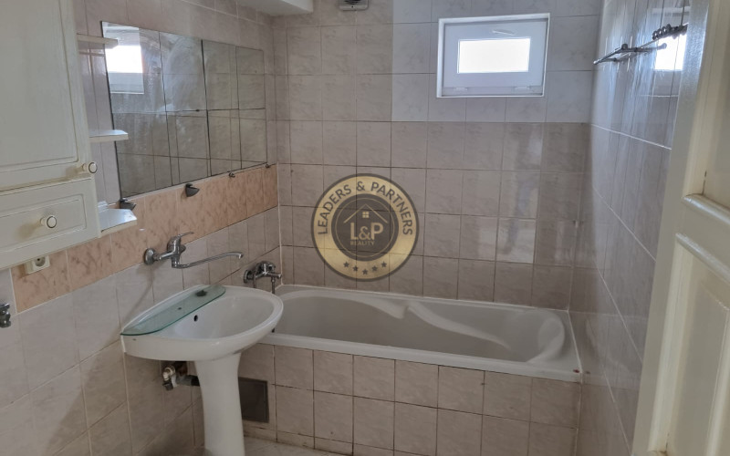 PRENÁJOM 5izb RODINNÉHO DOMU BENCÚROVÁ ul. TRNÁVKA BRATISLAVA