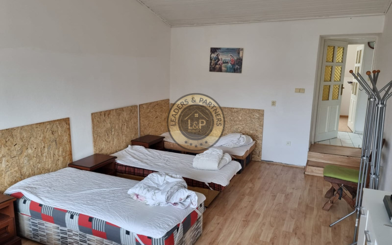 PRENÁJOM 5izb RODINNÉHO DOMU BENCÚROVÁ ul. TRNÁVKA BRATISLAVA