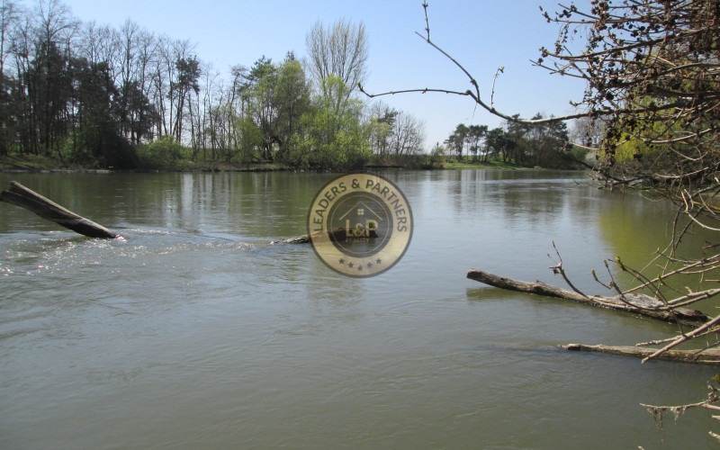 Dom - chalupa na samote pri Malom Dunaji len 7 km od Senca