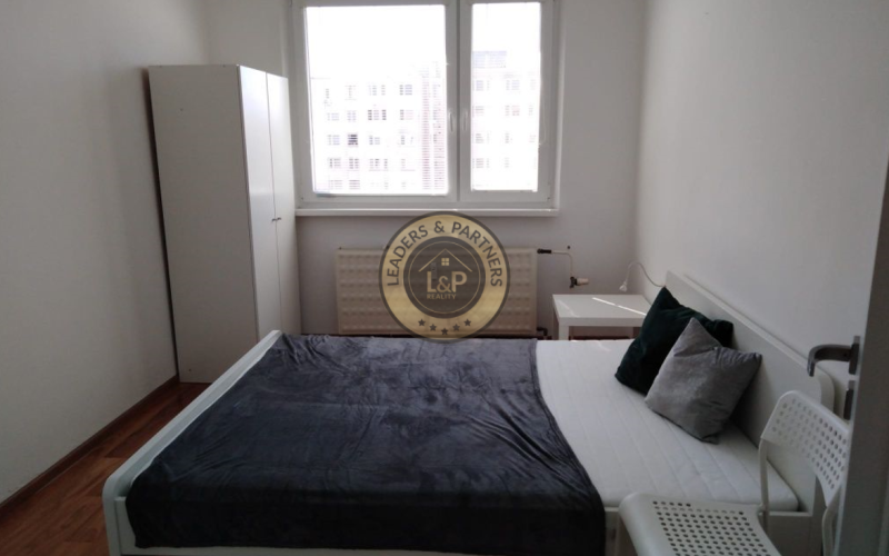 Prenájom 3-izbového bytu - Bradáčova ulica, Petržalka