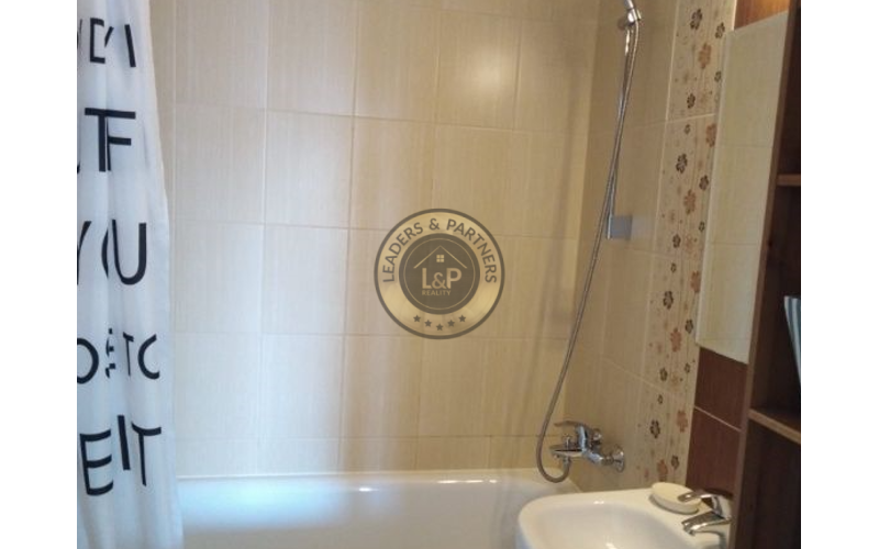 Prenájom 3-izbového bytu - Bradáčova ulica, Petržalka