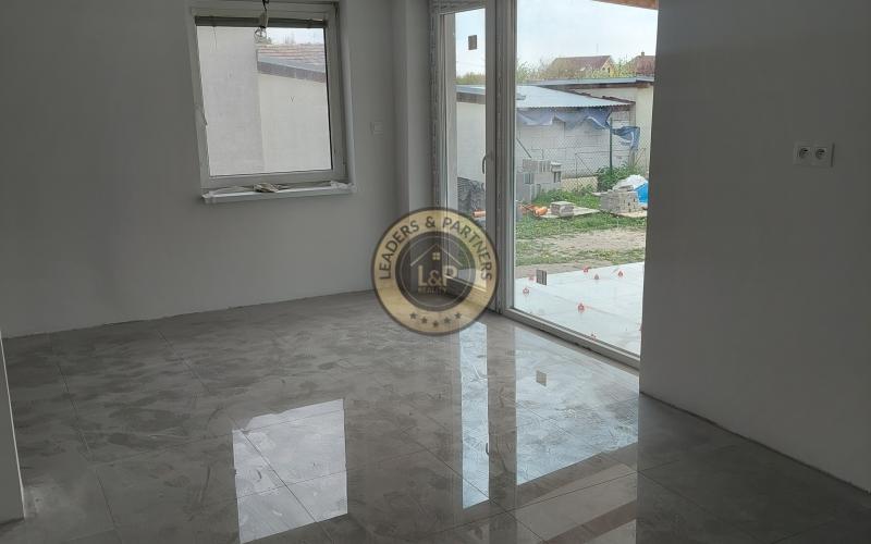 Leaders&Partner reality s.r.o., pobočka Nitra ponúka na predaj 4 izbový rodinny dom v obci Veľké Úľany