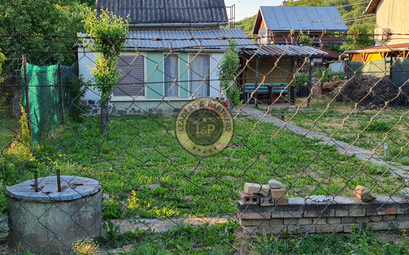 Záhrada s chatou Košice - Šaca , časť Strelnica, studňa, elektrina