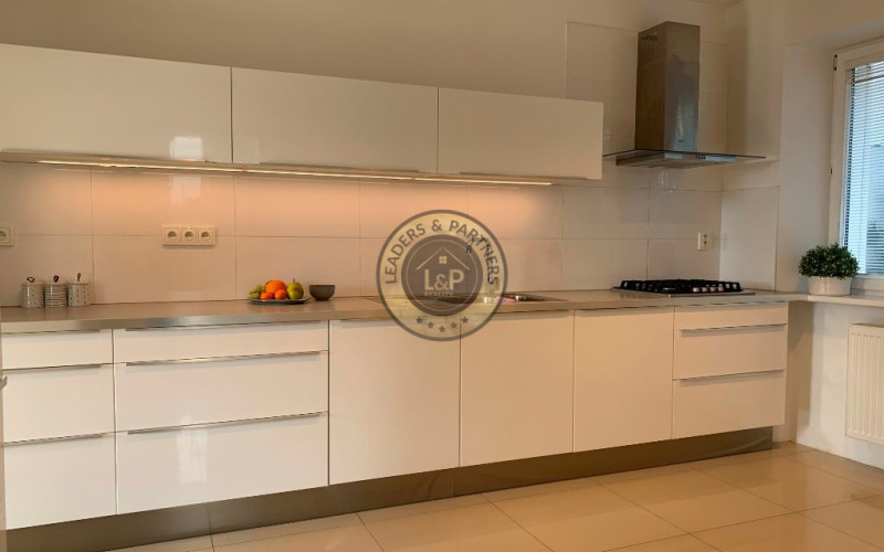 PRENÁJOM KRÁSNY 7 IZBOVÝ RODINNÝ DOM KRAMÁRE HRDLIČKOVÁ ULICA