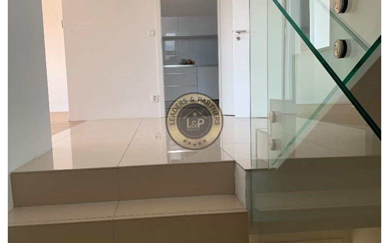 PRENÁJOM KRÁSNY 7 IZBOVÝ RODINNÝ DOM KRAMÁRE HRDLIČKOVÁ ULICA