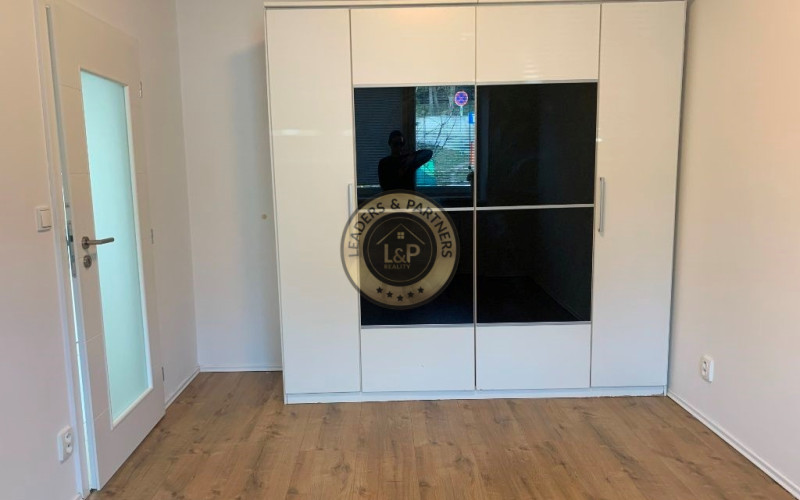 PRENÁJOM KRÁSNY 7 IZBOVÝ RODINNÝ DOM KRAMÁRE HRDLIČKOVÁ ULICA