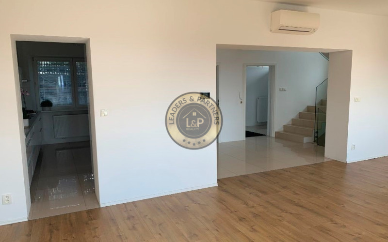 PRENÁJOM KRÁSNY 7 IZBOVÝ RODINNÝ DOM KRAMÁRE HRDLIČKOVÁ ULICA