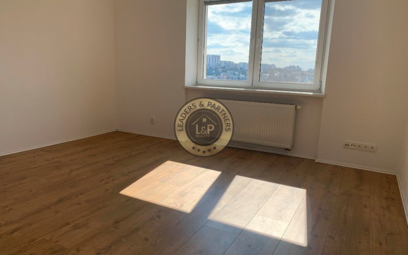 PRENÁJOM KRÁSNY 7 IZBOVÝ RODINNÝ DOM KRAMÁRE HRDLIČKOVÁ ULICA