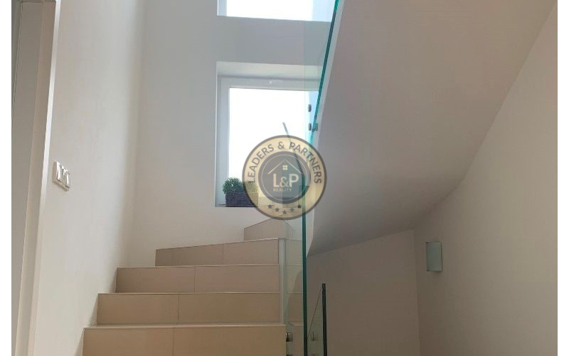 PRENÁJOM KRÁSNY 7 IZBOVÝ RODINNÝ DOM KRAMÁRE HRDLIČKOVÁ ULICA