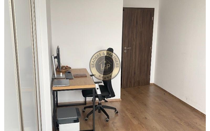 PRENÁJOM 4 IZBOVÝ NADŠTANDARTNÝ BYT NA KRIŽOVATKÁCH