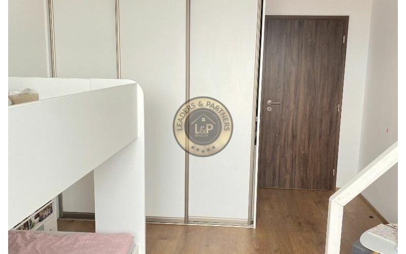 PRENÁJOM 4 IZBOVÝ NADŠTANDARTNÝ BYT NA KRIŽOVATKÁCH