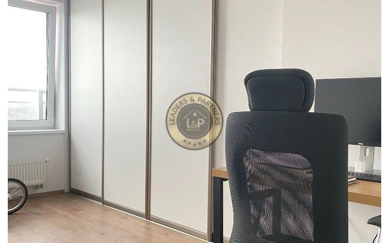 PRENÁJOM 4 IZBOVÝ NADŠTANDARTNÝ BYT NA KRIŽOVATKÁCH