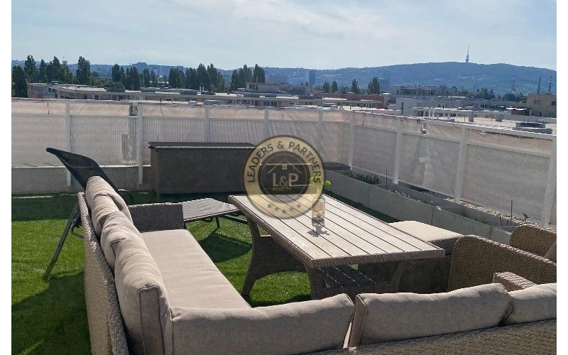 PRENÁJOM 4 IZBOVÝ NADŠTANDARTNÝ BYT NA KRIŽOVATKÁCH