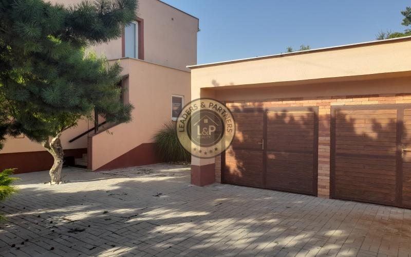 PRENÁJOM 5 IZBOVÝ RODINNÝ DOM IVANKA PRI DUNAJI REZERVOVANÝ!!!!!