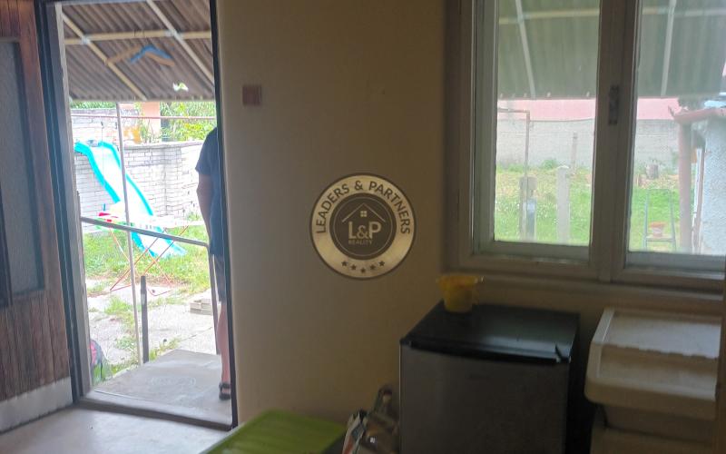 Rodinný dom s pozemkom - Rača