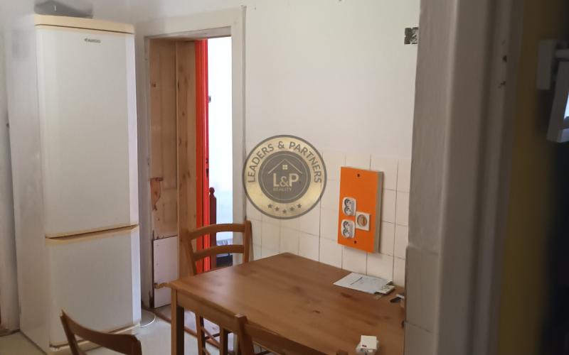 Rodinný dom s pozemkom - Rača