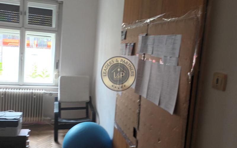 Rodinný dom s pozemkom - Rača